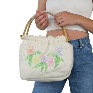 Vintage 80s Fine Arts Bag Co White Floral Embroidered Purse